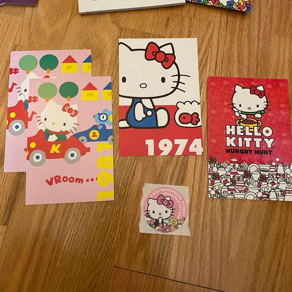 Hello Kitty Con Anniversary Collectibles - Picture 6 of 13